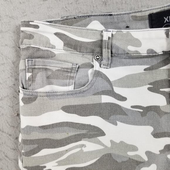 XRAY Jeans Shorts Mens 36 Gray Camo Denim Moto Biker Stretch Ribbed Five Pocket - Picture 2 of 16